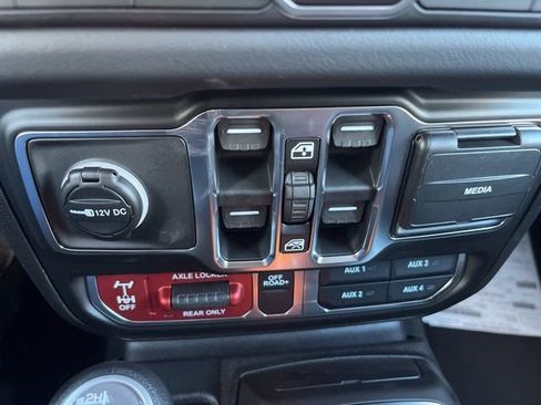 New 2026 Jeep Gladiator Mojave image 23