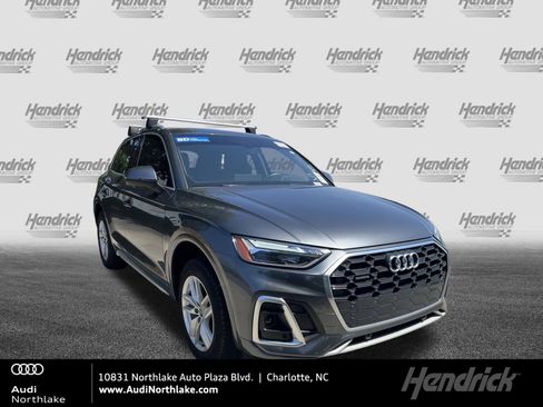 Used 2023 Audi Q5 2.0T Premium w/ Convenience Package AWD/4WD image 1