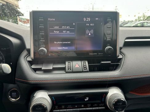 Used 2020 Toyota RAV4 Adventure image 13