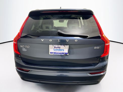 Used 2023 Volvo XC90 B5 Core AWD/4WD image 6