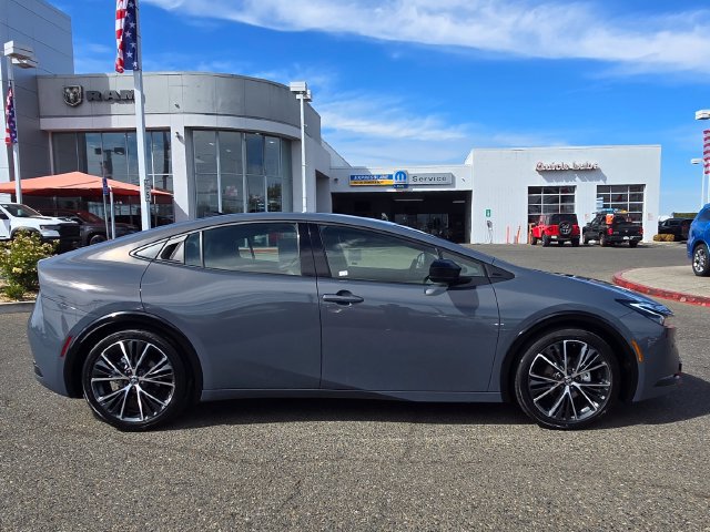 Used 2026 Toyota Prius XLE FWD image 7