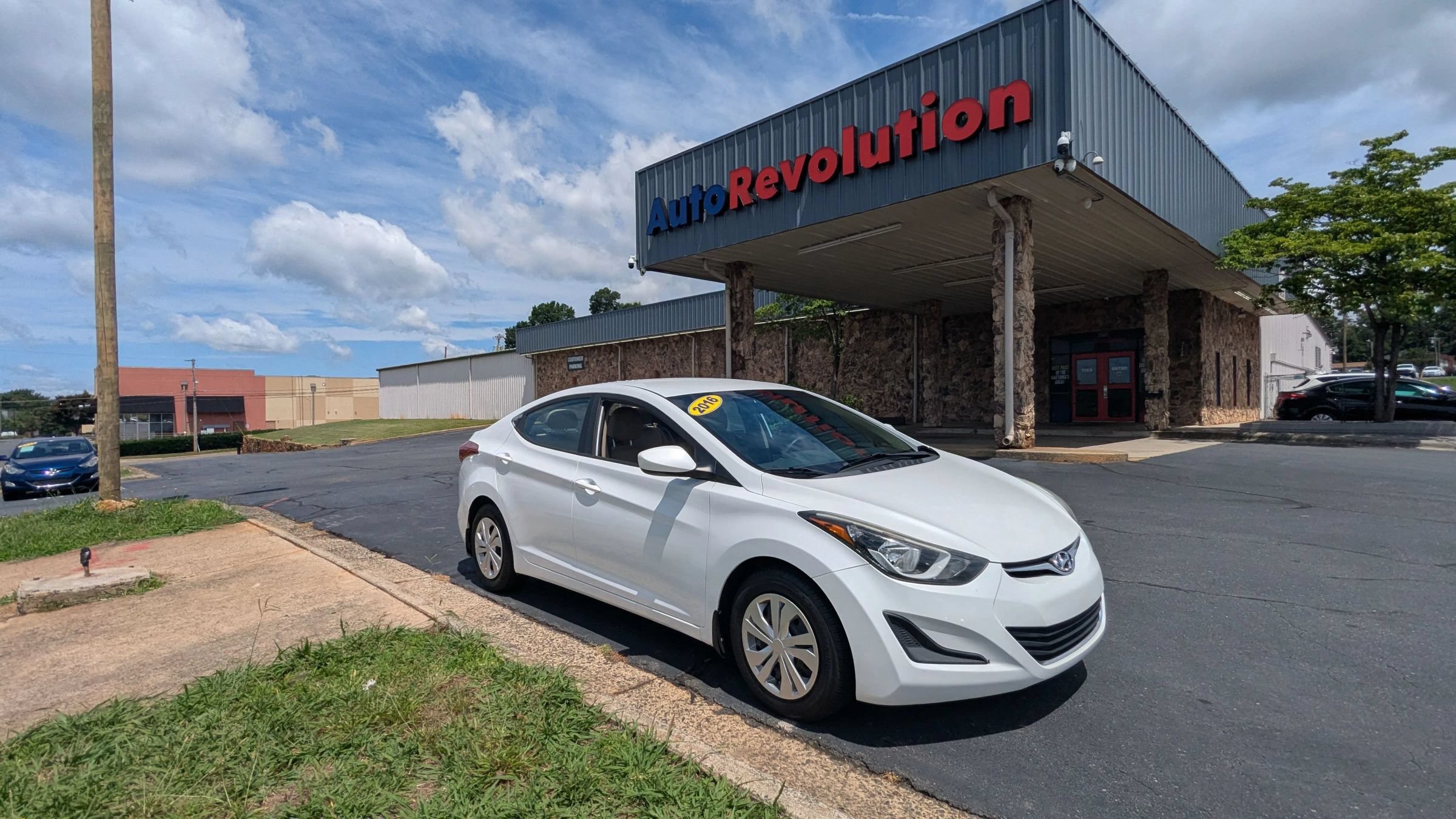 Used 2016 Hyundai Elantra SE FWD image 1