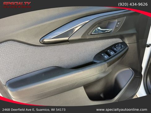 Used 2023 Chevrolet TrailBlazer LT AWD/4WD image 32