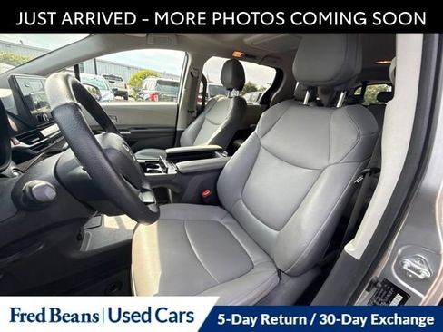 Used 2023 Toyota Sienna XLE w/ XLE Plus Package AWD/4WD image 16