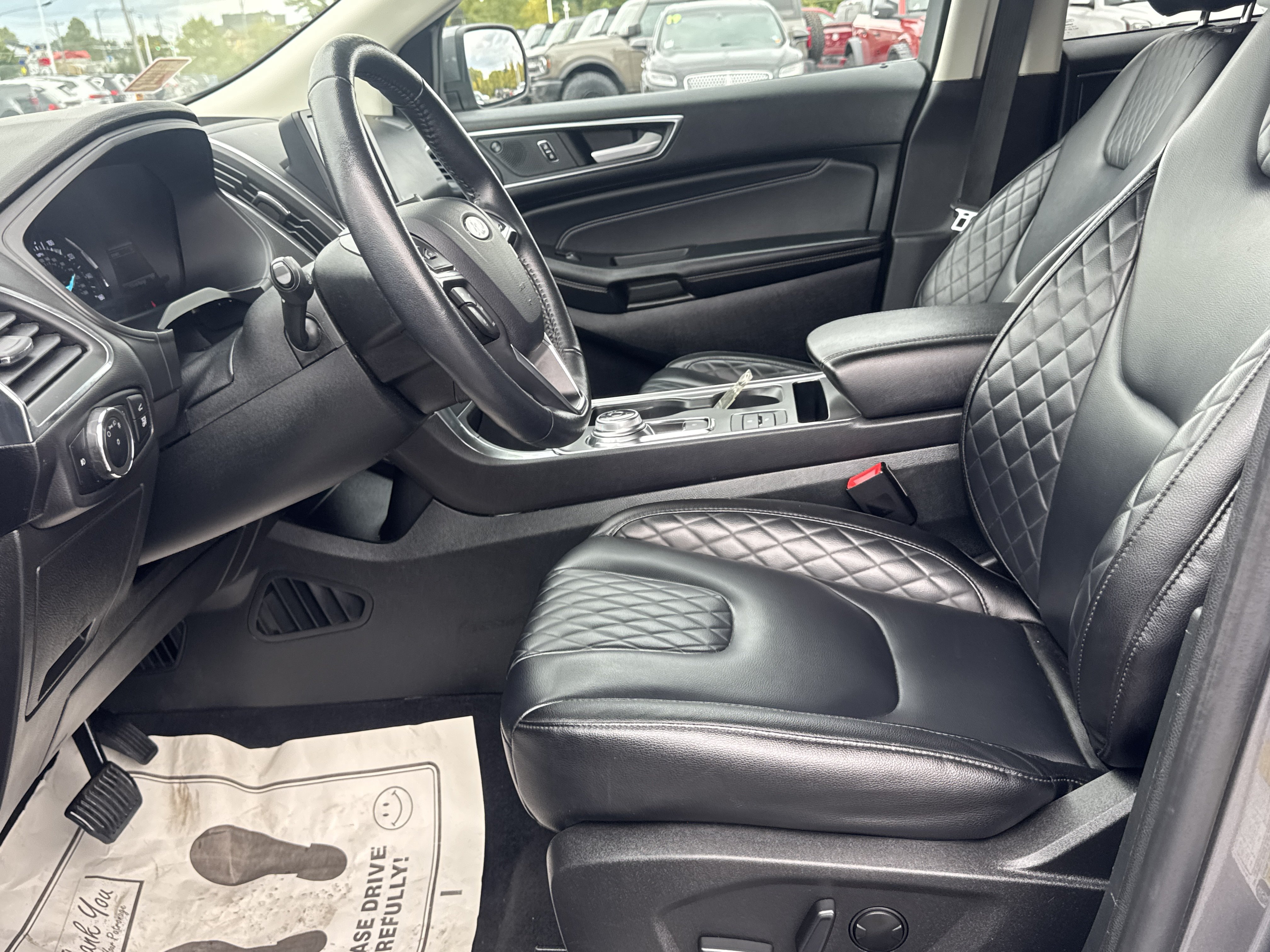 Used 2024 Ford Edge Titanium AWD/4WD image 12