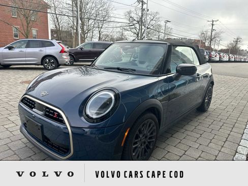 Used 2025 MINI Cooper S image 1