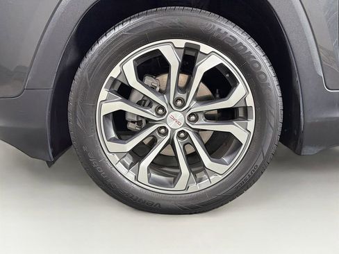 Used 2019 GMC Terrain SLT w/ Preferred Package image 32