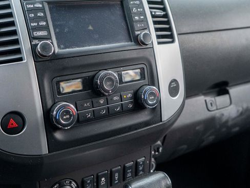Used 2019 Nissan Frontier PRO-4X image 14