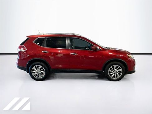 Used 2015 Nissan Rogue SL w/ SL Premium Package AWD/4WD image 4