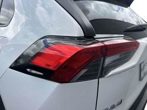 Used 2024 Toyota RAV4 LE AWD/4WD image 10