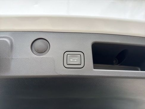 New 2026 Chevrolet Equinox RS w/ Convenience Package III image 37