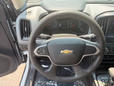 Used 2022 Chevrolet Colorado W/T w/ WT Convenience Package AWD/4WD image 30