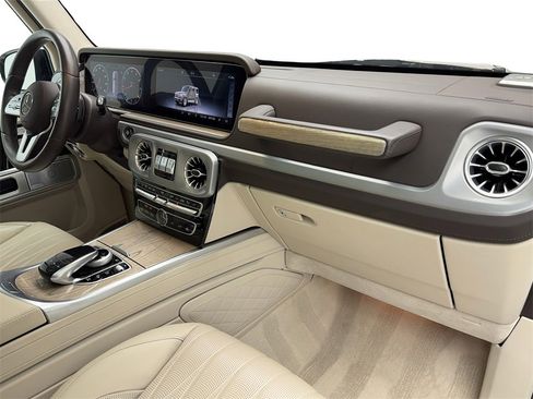 Used 2022 Mercedes-Benz G 550 image 44