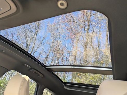 Used 2023 Lincoln Corsair Reserve w/ Equipment Group 201A image 20