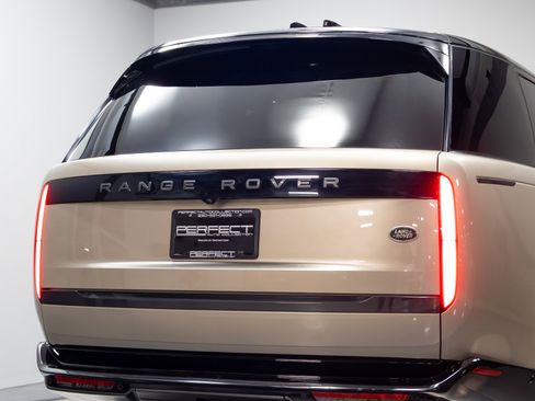 Used 2023 Land Rover Range Rover Long Wheelbase Autobiography AWD/4WD image 87