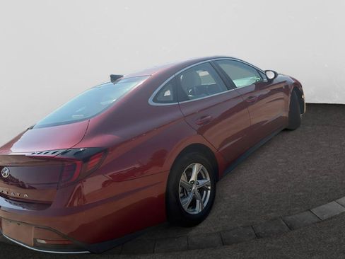 Used 2023 Hyundai Sonata SE FWD image 3