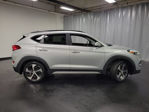 Used 2018 Hyundai Tucson Value FWD image 10