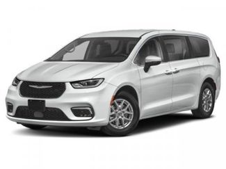 Used 2023 Chrysler Pacifica Touring-L w/ Uconnect Theater Family Group AWD/4WD video 1