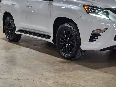 Used 2023 Lexus GX 460 w/ Black Line Special Edition AWD/4WD image 16