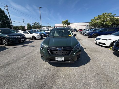 Used 2024 Subaru Forester AWD/4WD image 2