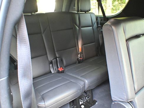Used 2022 Cadillac Escalade ESV Luxury AWD/4WD image 11