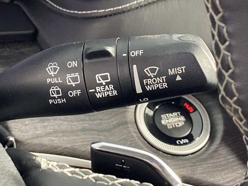 Used 2022 Jeep Grand Cherokee L Limited w/ Luxury Tech Group II image 20