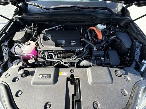 Used 2025 Lexus NX 350h AWD w/ Premium Package image 27