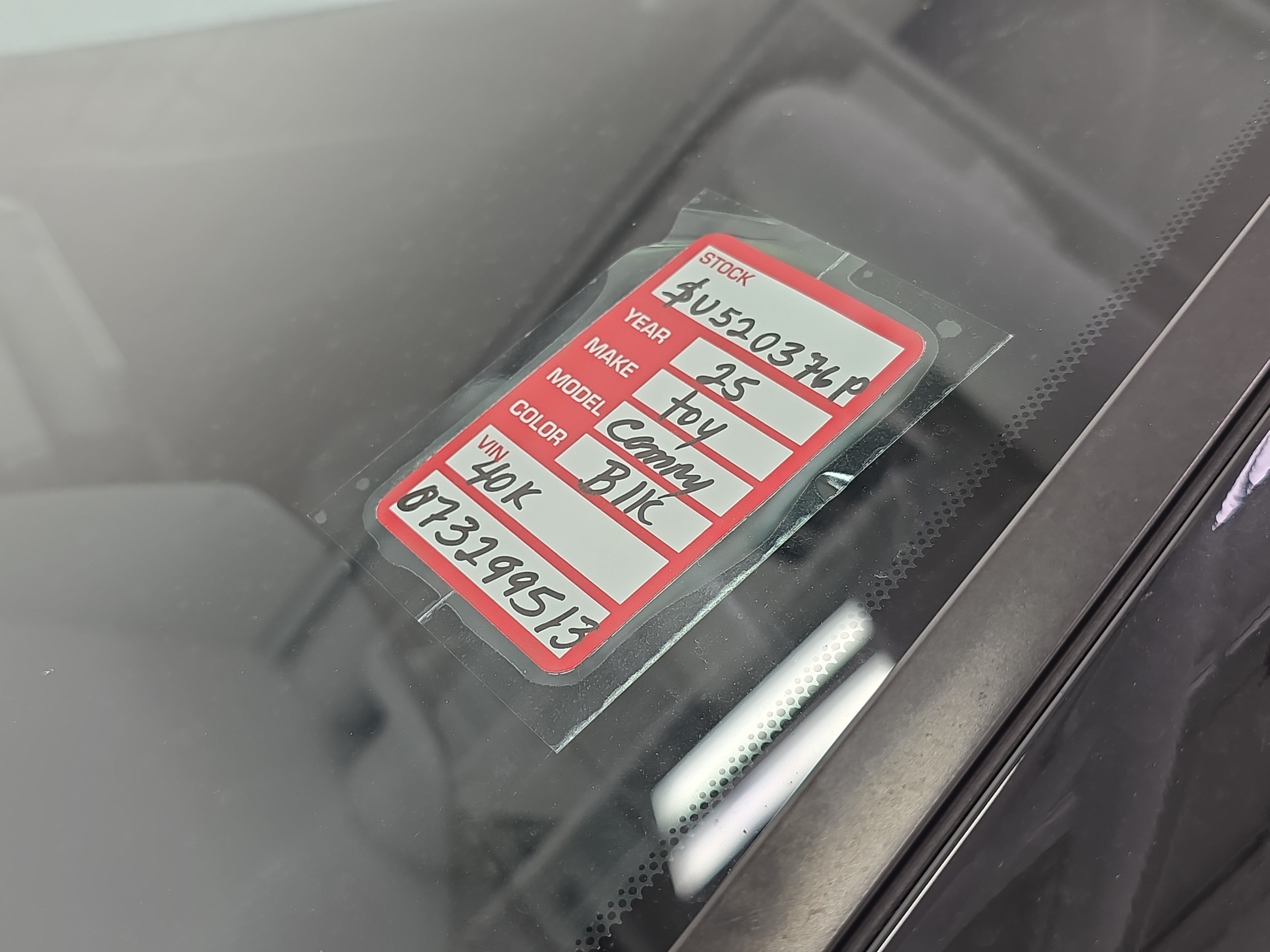 Used 2025 Toyota Camry LE FWD image 32