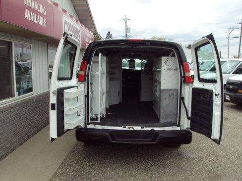 Used 2012 Chevrolet Express 1500 AWD image 7