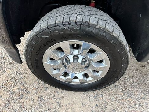 Used 2019 GMC Sierra 2500 Denali w/ Duramax Plus Package AWD/4WD image 33