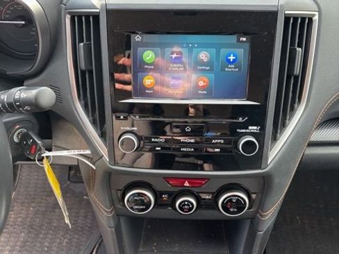 Used 2022 Subaru Crosstrek 2.0i Premium w/ Popular Package #4A image 16