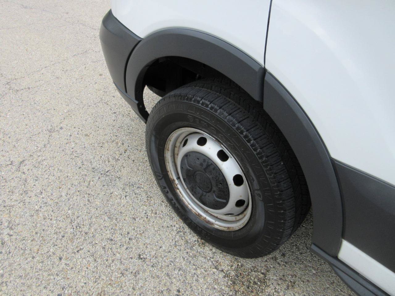 Used 2015 Ford Transit 150 148 Low Roof RWD image 17