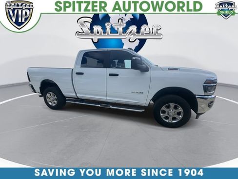 Used 2025 RAM 2500 Big Horn AWD/4WD image 10