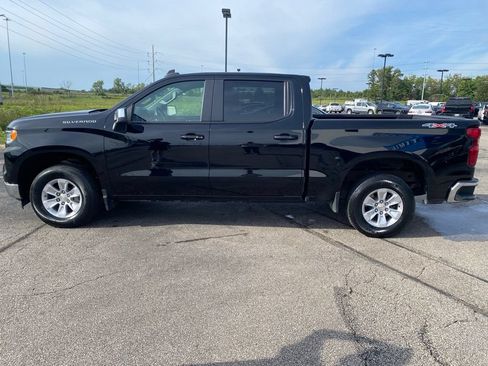 Used 2025 Chevrolet Silverado 1500 LT AWD/4WD image 4