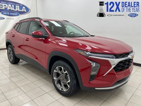 New 2026 Chevrolet Trax LT w/ Driver Confidence Package FWD image 1
