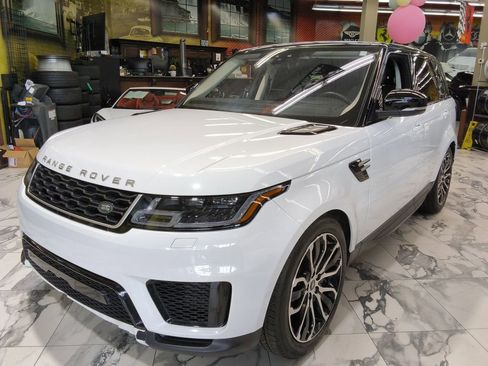 Used 2019 Land Rover Range Rover Sport SE image 7