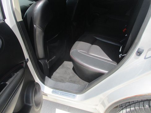 Used 2012 Nissan Rogue SL AWD/4WD image 22