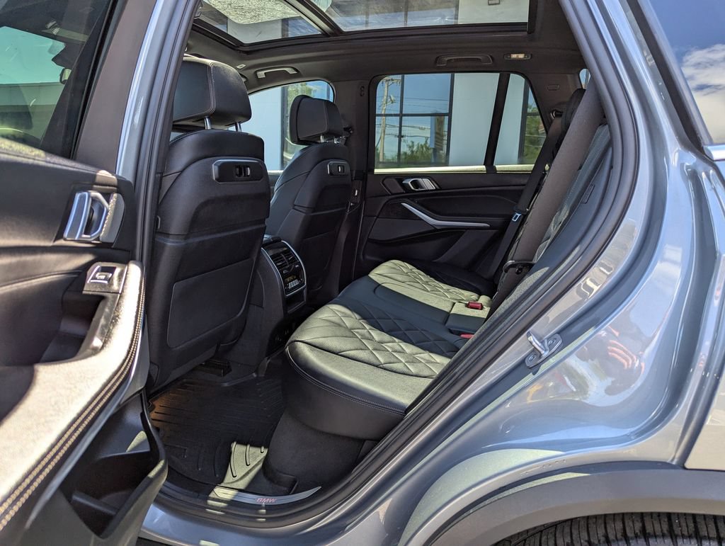 Used 2024 BMW X5 xDrive40i w/ Premium Package AWD/4WD image 40
