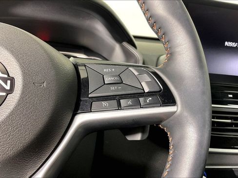 Used 2025 Nissan Altima 2.5 SR w/ SR Premium Package FWD image 24