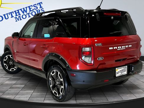 Used 2022 Ford Bronco Sport Outer Banks image 4