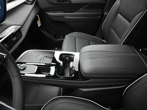 New 2026 Buick Enclave Preferred w/ Super Cruise Package image 14