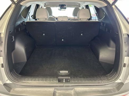 Used 2025 Hyundai Tucson SEL FWD image 11