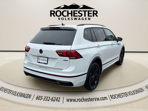 Used 2022 Volkswagen Tiguan SE R-Line AWD/4WD image 6