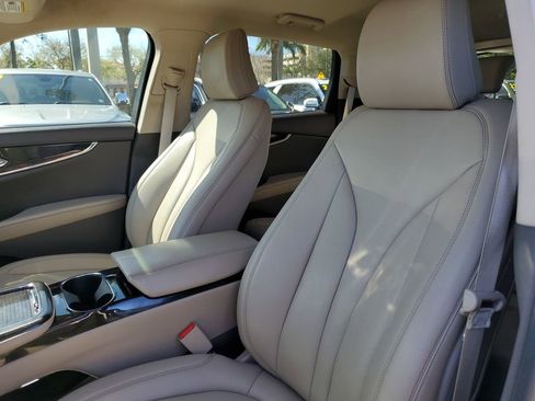 Certified 2023 Lincoln Nautilus AWD w/ Premium Package image 21