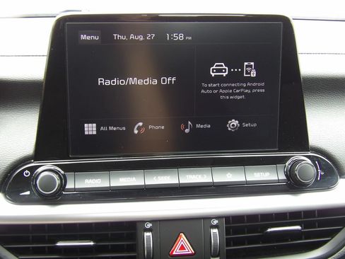 Used 2024 Kia Forte LXS FWD image 17