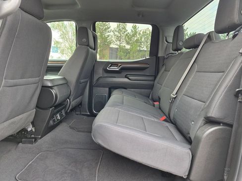 Used 2024 Chevrolet Silverado 1500 LT AWD/4WD image 19