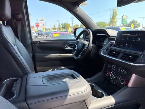 Used 2023 Chevrolet Tahoe Z71 w/ Luxury Package AWD/4WD image 13