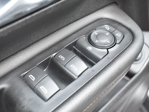 Used 2019 GMC Terrain SLE w/ Driver Convenience Package image 19