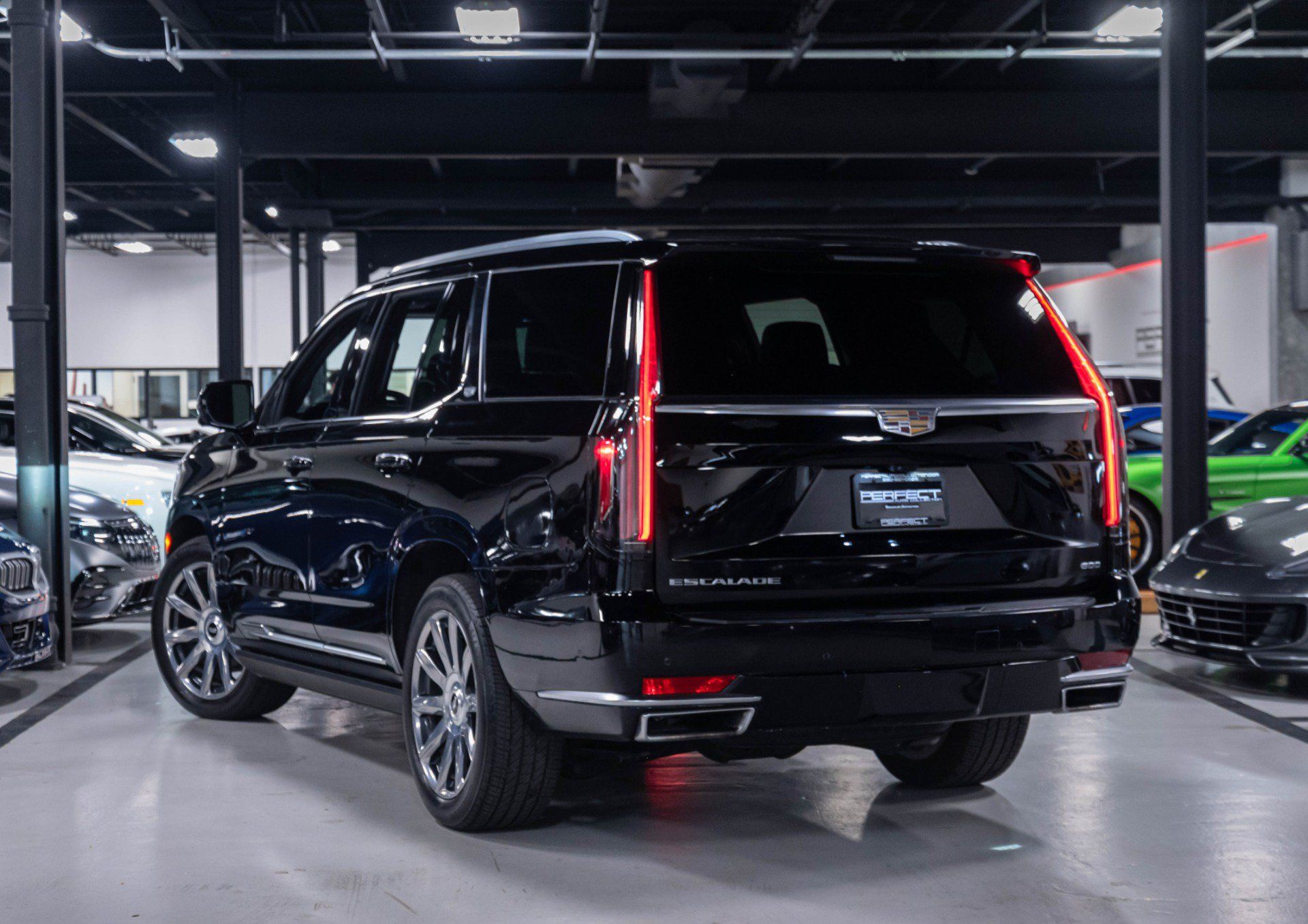 Used 2024 Cadillac Escalade Premium Luxury Platinum AWD/4WD image 77