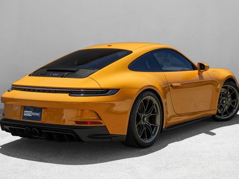 Used 2022 Porsche 911 GT3 RWD image 3